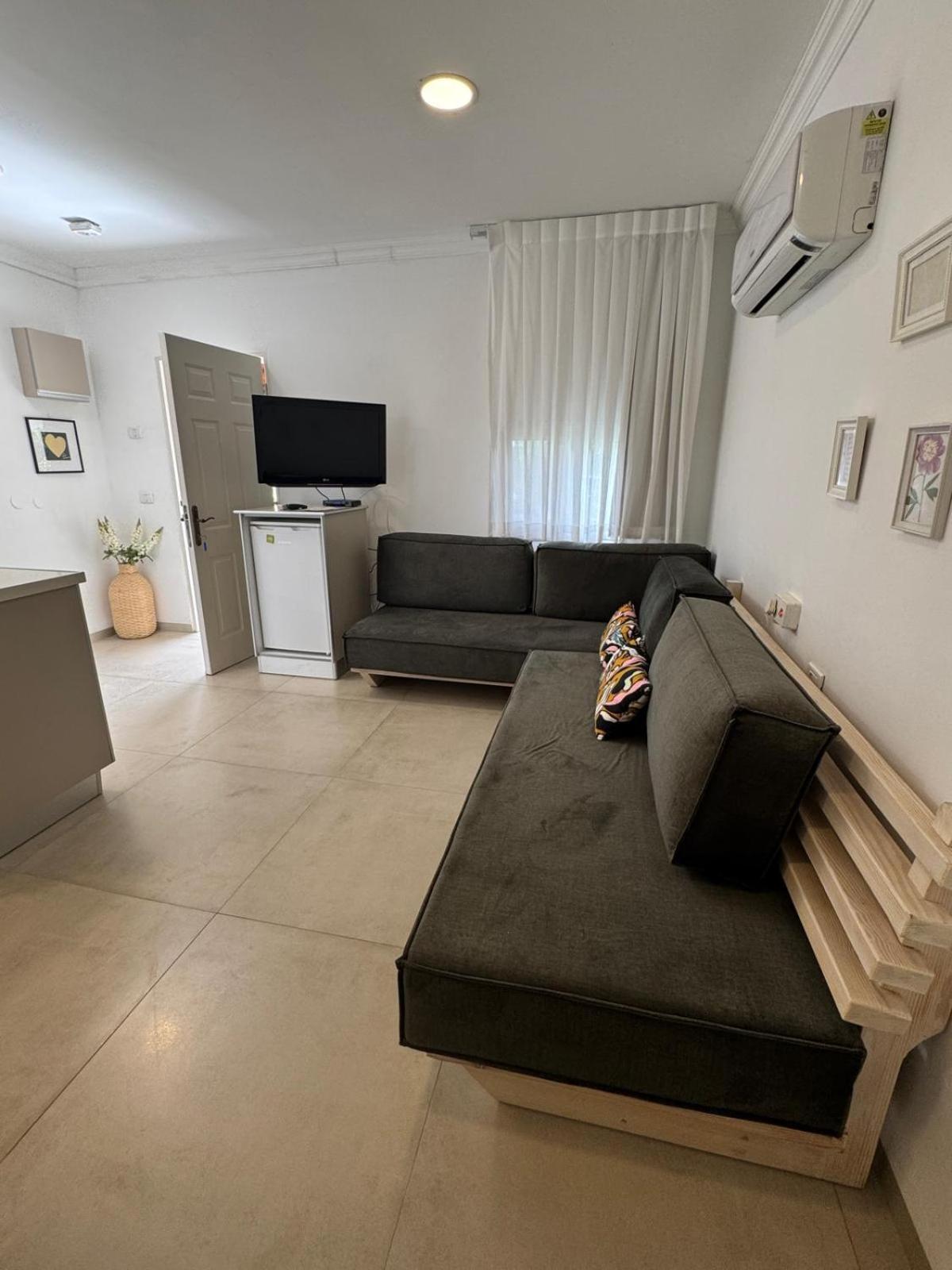 Orhan Havaya She'ar Yashuv Exterior photo