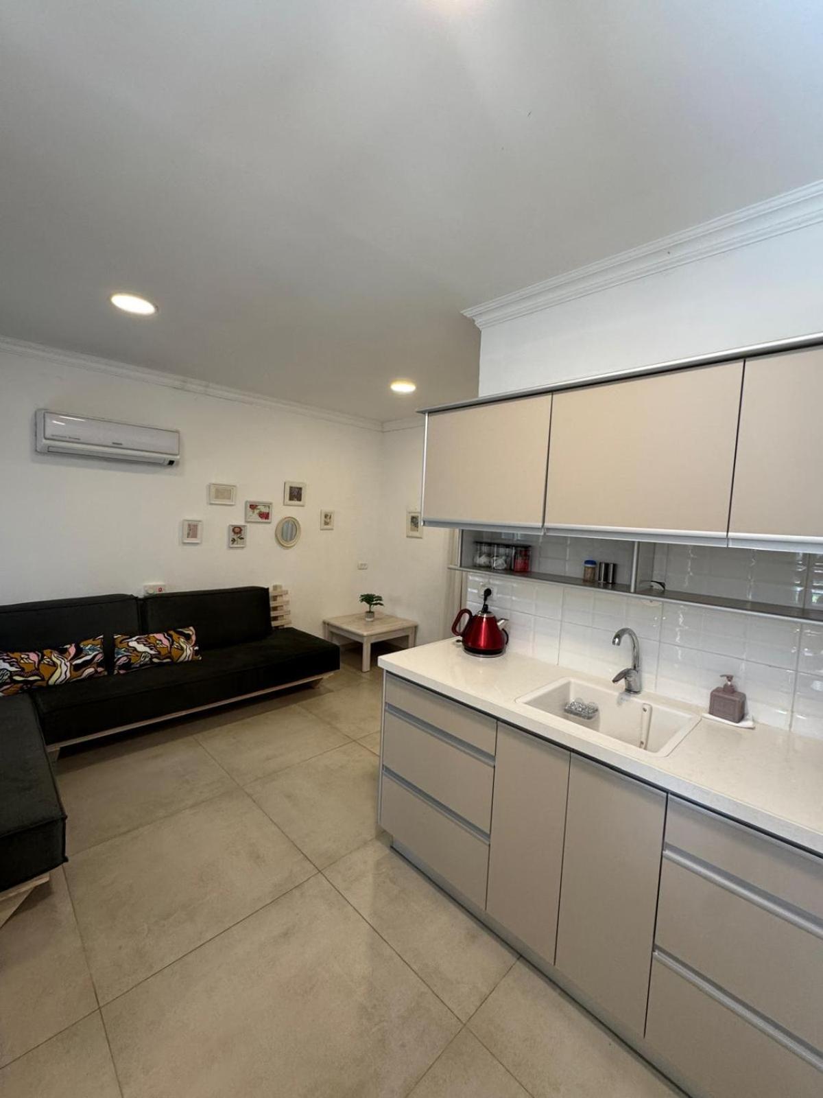 Orhan Havaya She'ar Yashuv Exterior photo